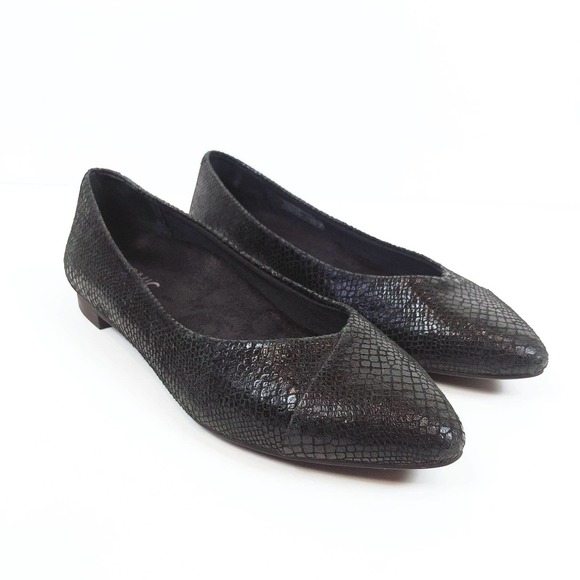 Vionic Black Textured Flats - Picture 2 of 8
